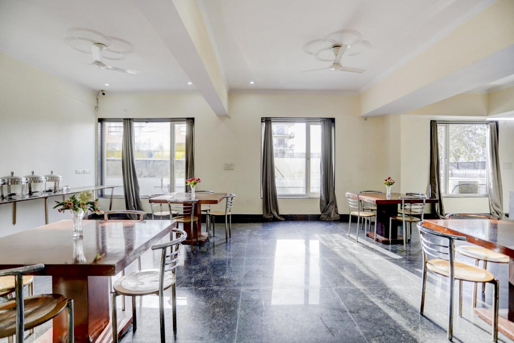 Super Town House Hi5 Aditya International Bhubaneswar Zewnętrze zdjęcie