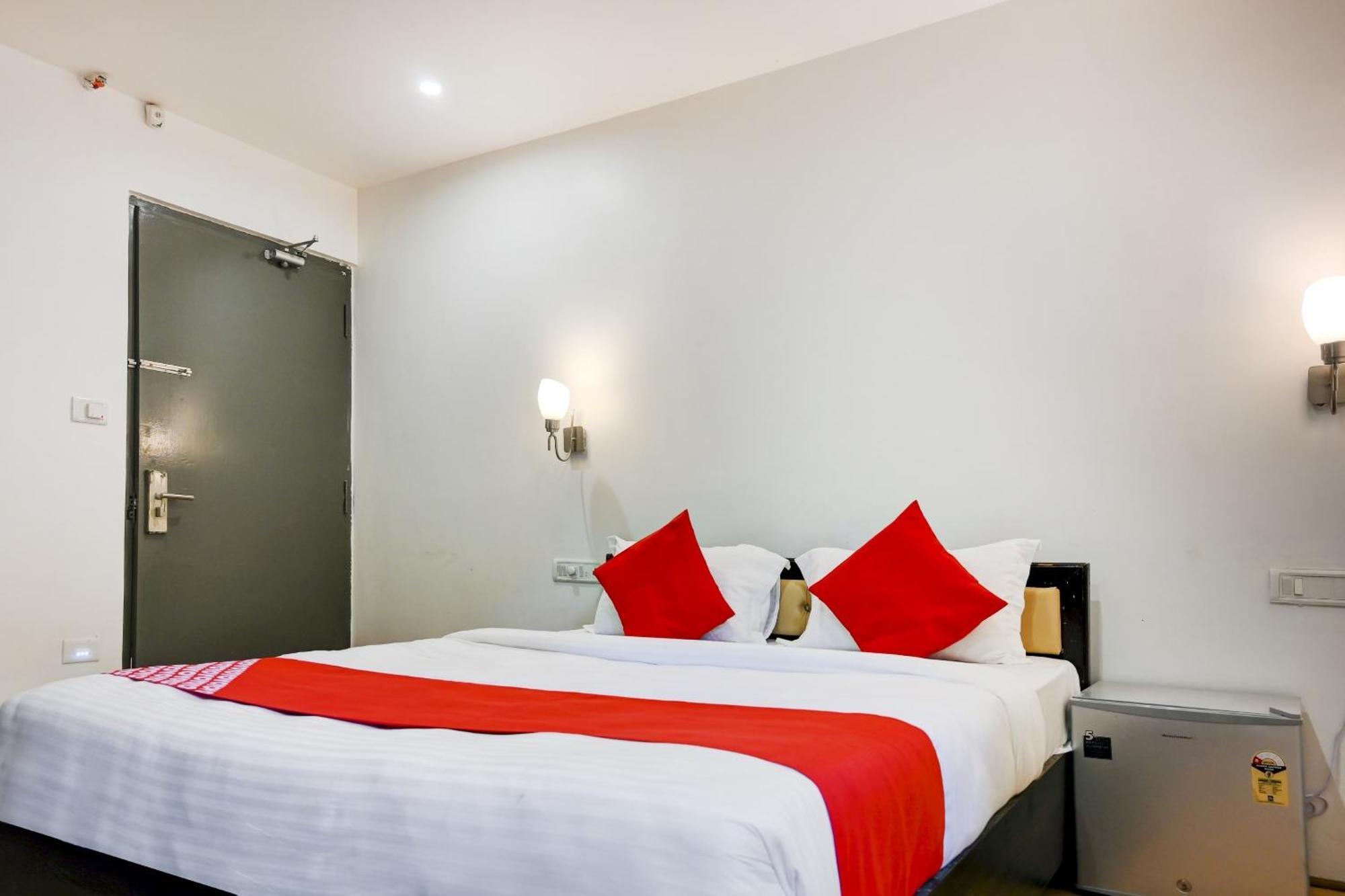 Super Town House Hi5 Aditya International Bhubaneswar Zewnętrze zdjęcie