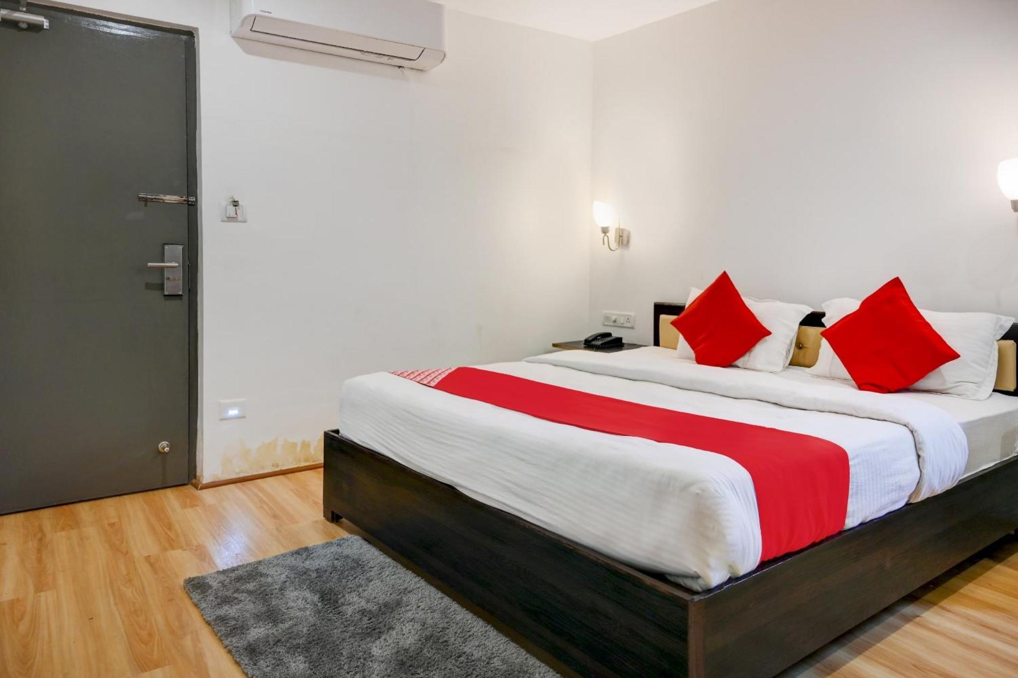Super Town House Hi5 Aditya International Bhubaneswar Zewnętrze zdjęcie